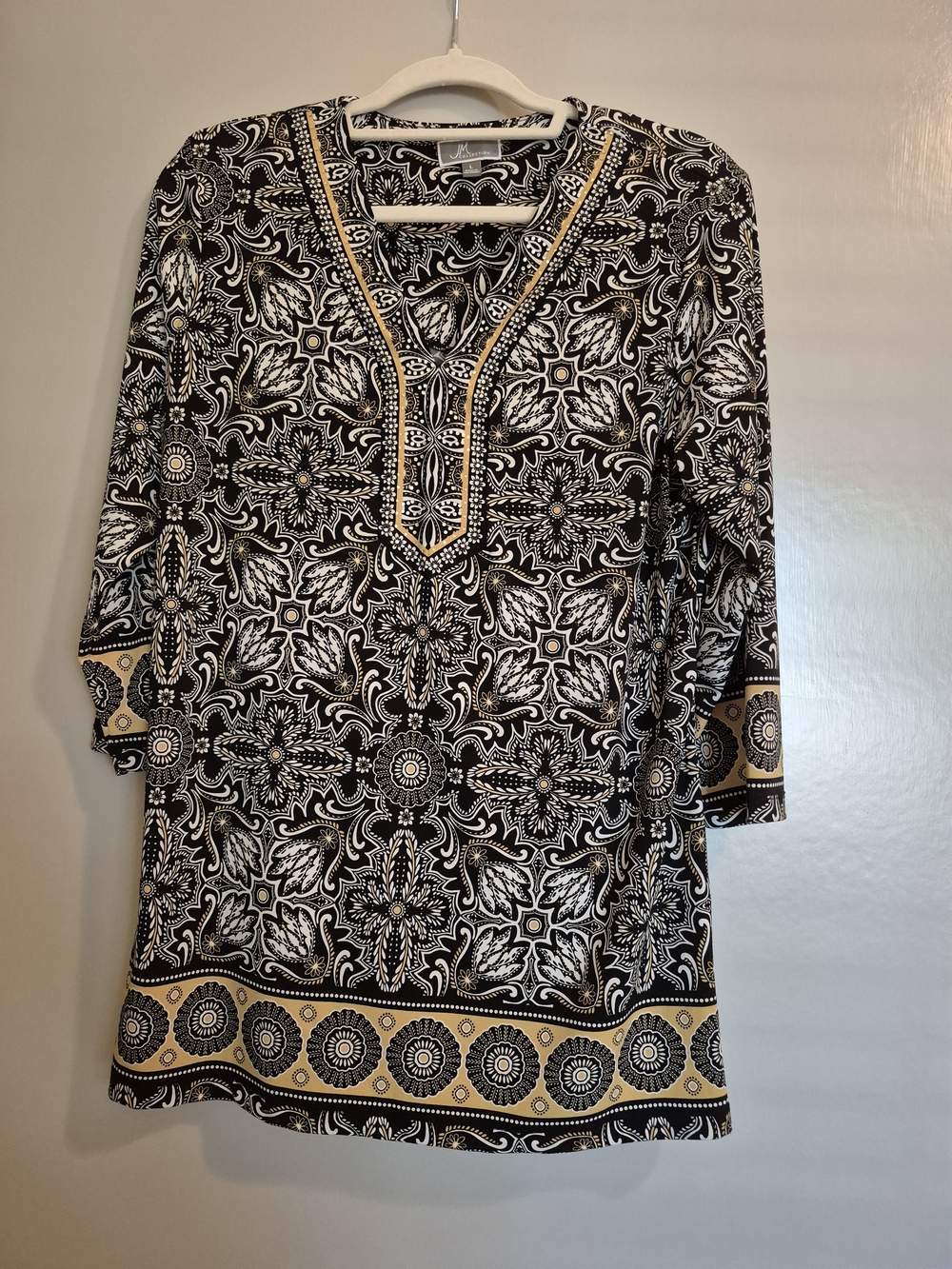 Women's Black & Cream V-Neck Patterned Tunic with Gold Trim